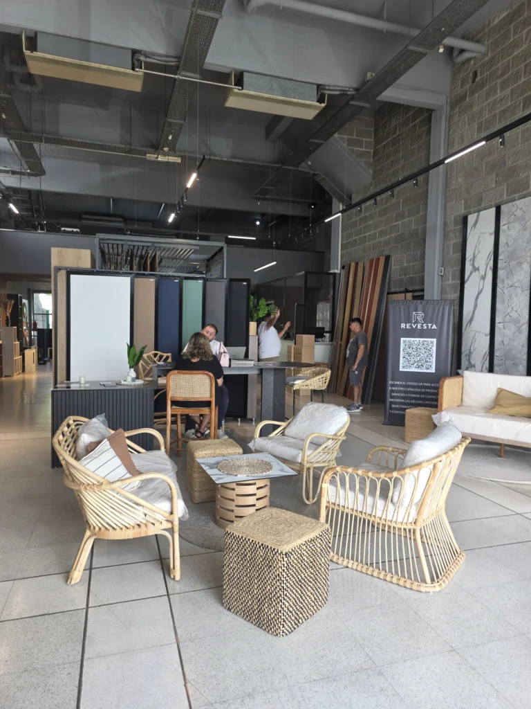 showroom-13.jpg