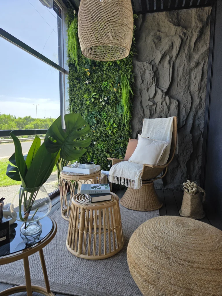showroom-2.jpg